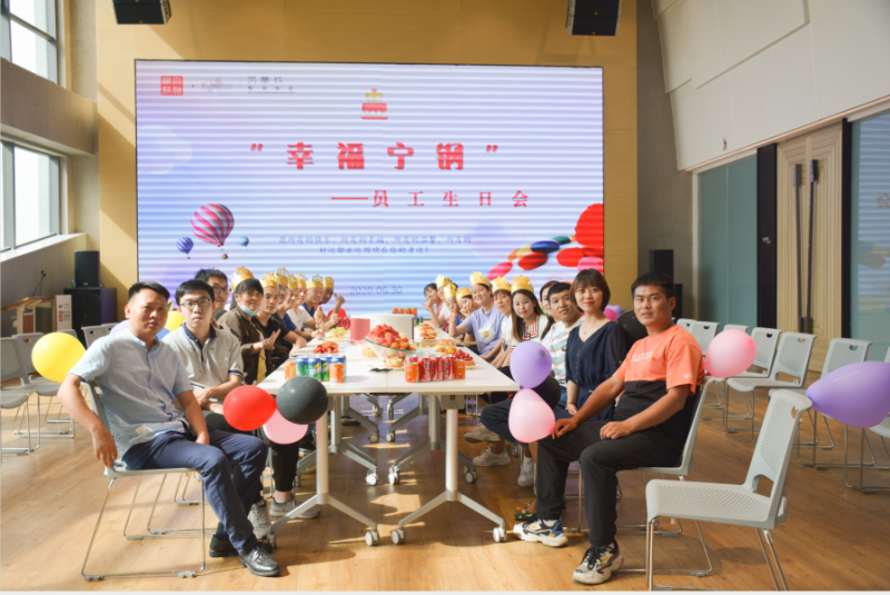 美好時(shí)光里，愛(ài)讓我們一起成長(zhǎng)